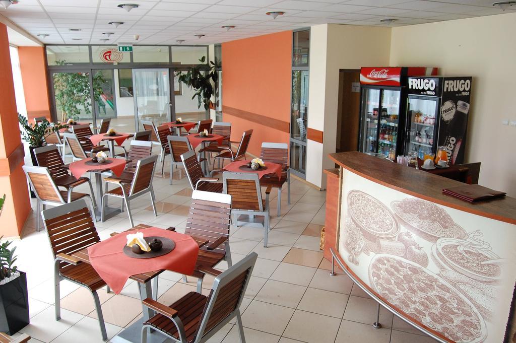 Hotel Kreator-Sport Krakow Exterior photo